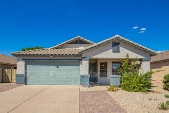 Building Photo - 9438 E Plana Ave