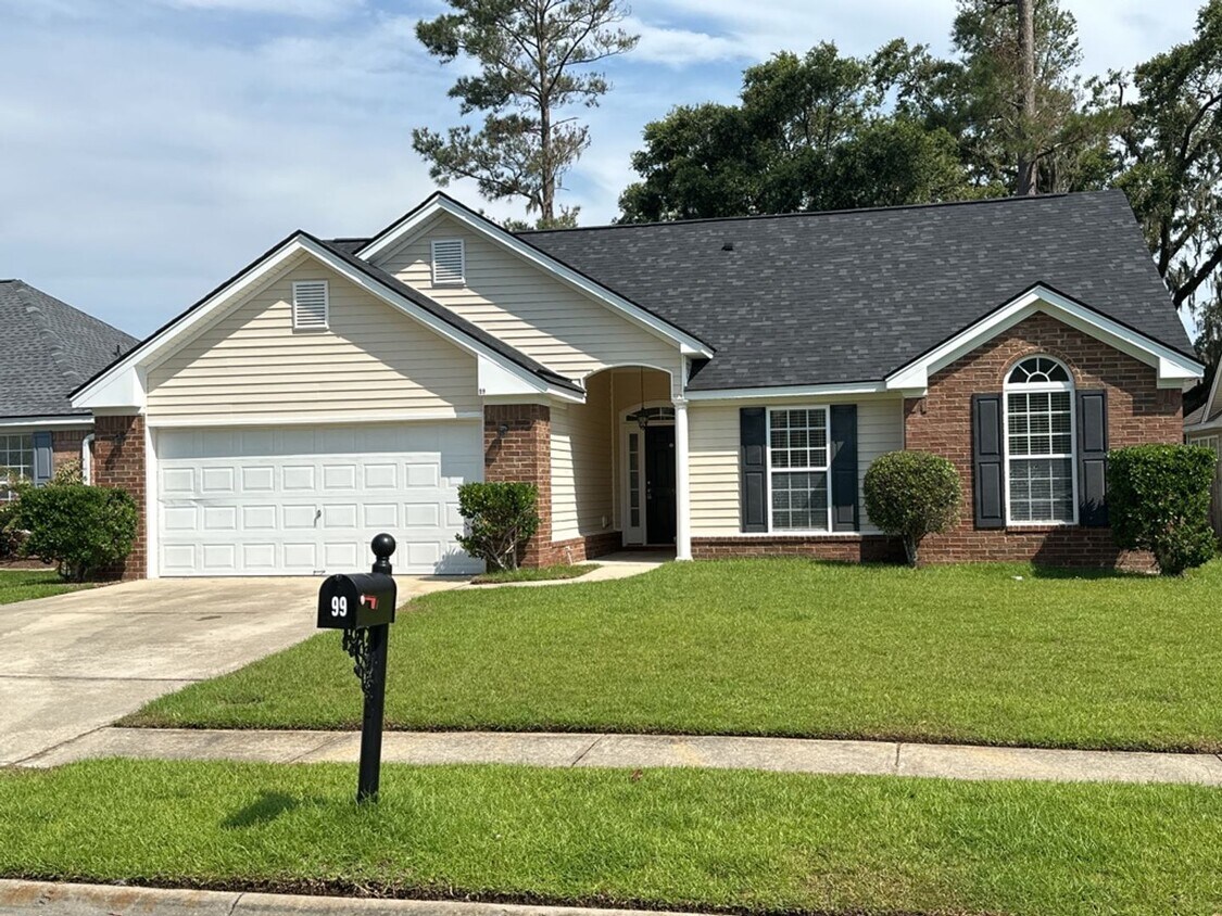 Primary Photo - 99 Lancaster Way
