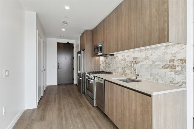 Building Photo - 1 Riva Row