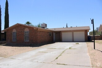 Building Photo - 3225 Funston Pl