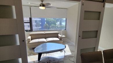 Building Photo - 5225 Collins Ave