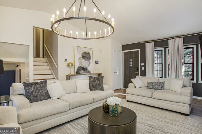 Foto del edificio - 3145 Dover Ct NW
