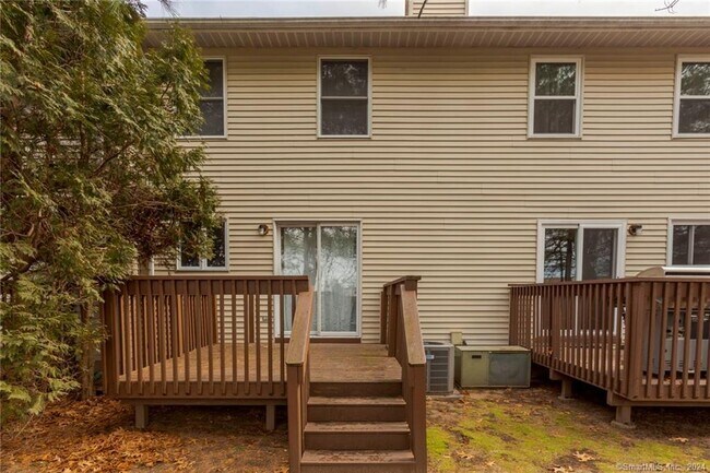 Building Photo - 22 Windwood Dr