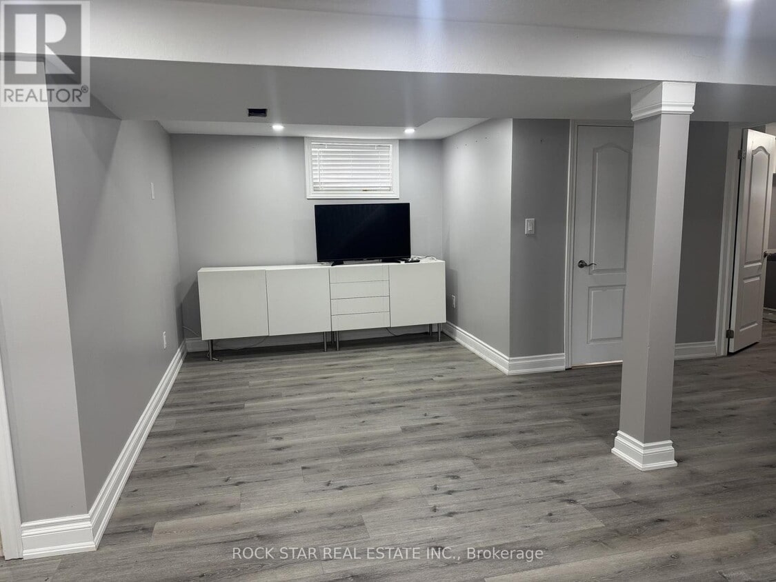 Building Photo - 387 Upper Gage Ave