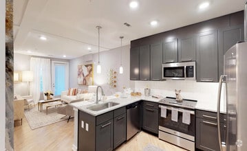 Building Photo - Berkshire Ballantyne