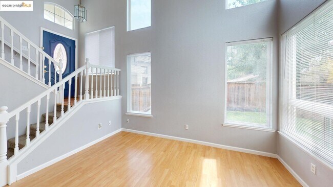 Foto del edificio - 1032 Twinbridge Ct