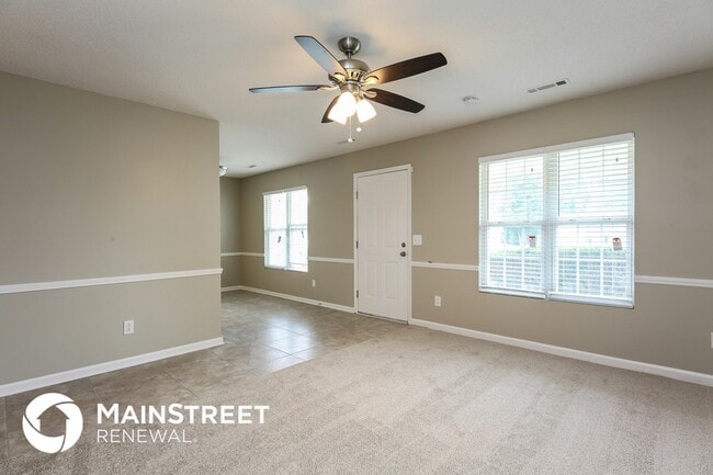 Building Photo - 157 Westmont Dr