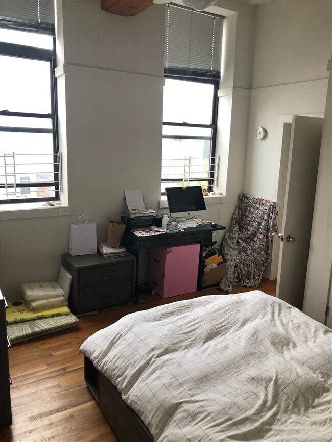 Foto del edificio - 1017 Jefferson St