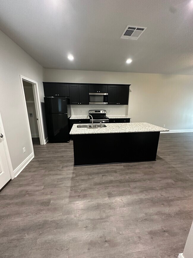 Foto del edificio - 5395 Weaver Rd