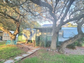 Building Photo - 2548 Blue Marlin St SW