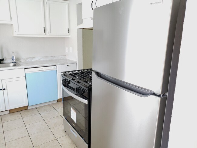 Building Photo - 23855 Banbury Cir