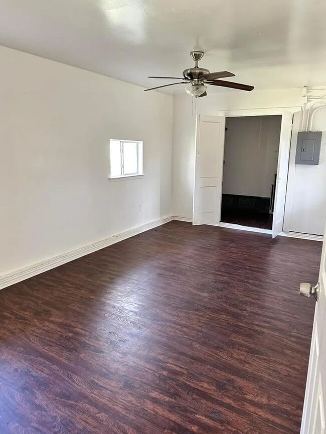 Building Photo - 5720 Shivers Dr