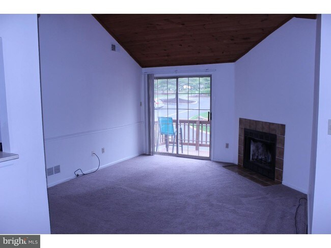 Building Photo - 30 Brookside Ct