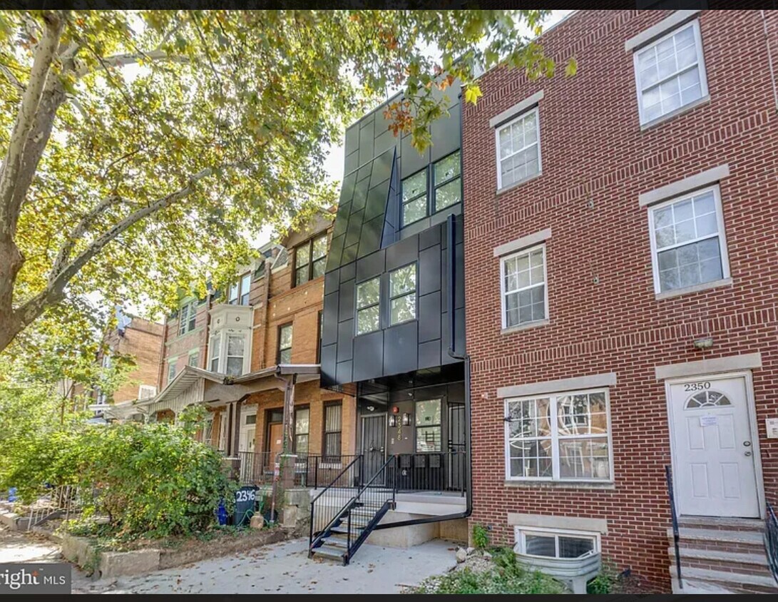 Foto principal - 2350 N Park Ave