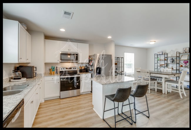 Foto del edificio - 1508 Bradley Rd