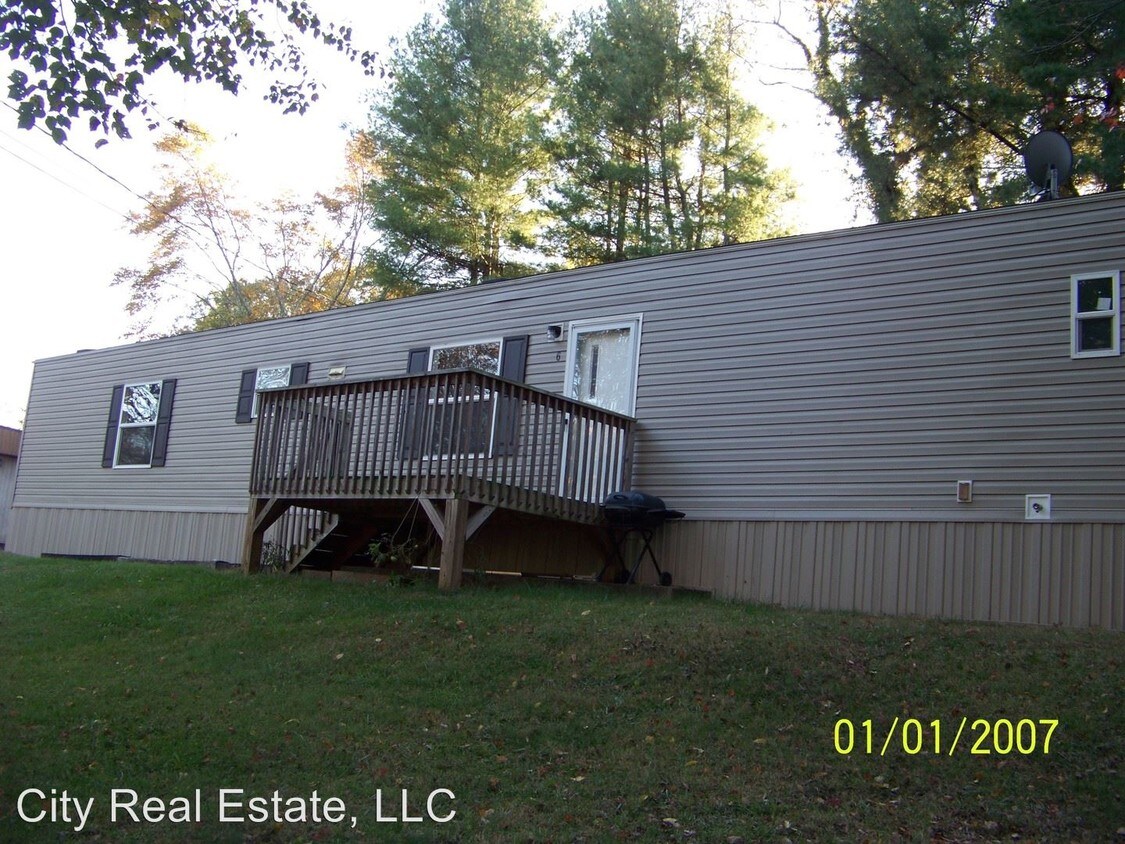 Building Photo - 28 Stradley Mountain Rd