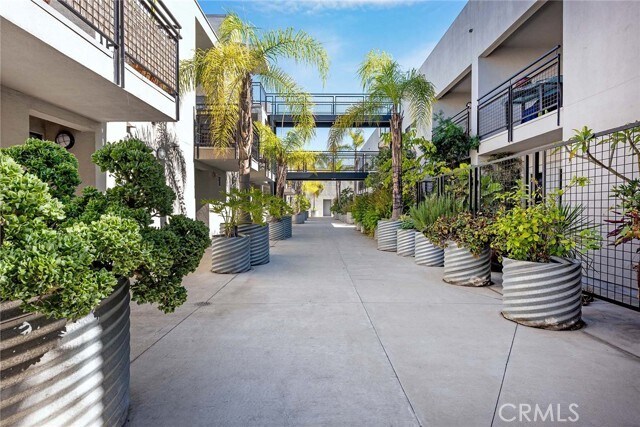 Foto del edificio - 834 E 4th St