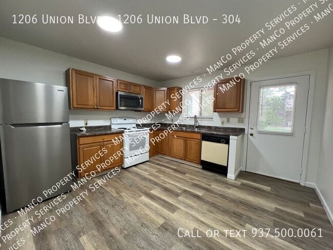 Building Photo - 1206 Union Blvd