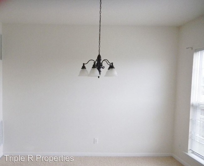 Foto del edificio - 8553 Gateway Rd
