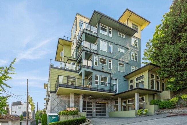 Building Photo - 1 bedroom in Seattle WA 98109
