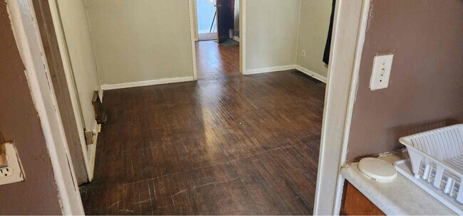 Foto del edificio - 400 E Thrush Ave