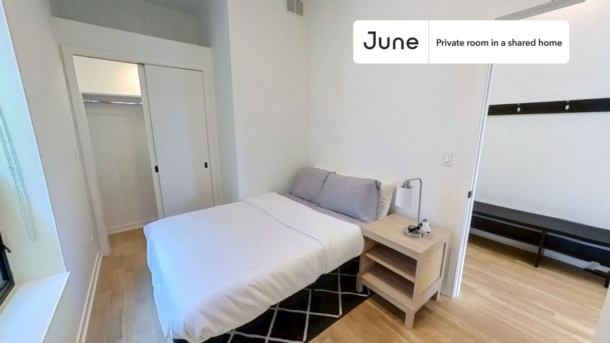 Private bedroom in 4 bed/3 bath Home - Private bedroom in 4 bed/3 bath Home
