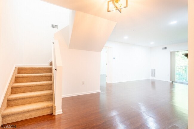 Foto del edificio - 78 Brookside Ln
