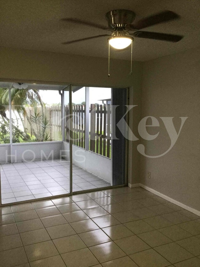 Foto del edificio - 3085 Lighthouse Pl