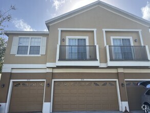 Building Photo - 1939 Estancia Cir