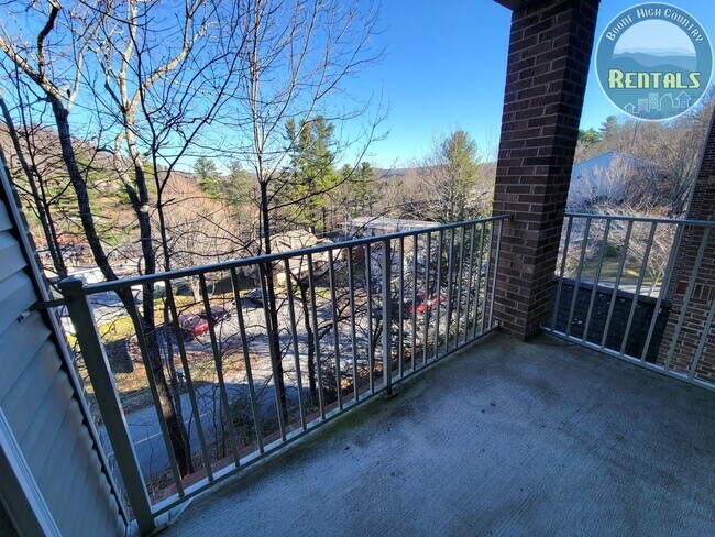 Foto del edificio - 3bd/3ba Pine Ridge Condo