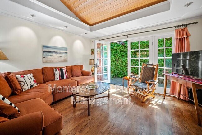 Building Photo - 24809 Santa Fe St