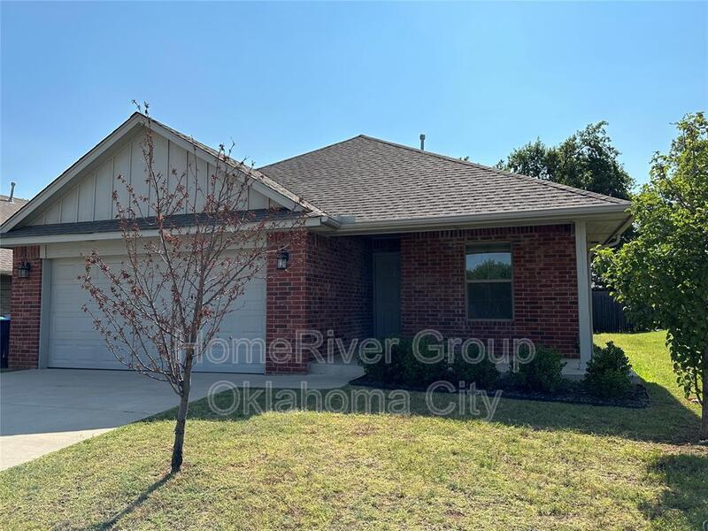 Primary Photo - 139 St Charles Way