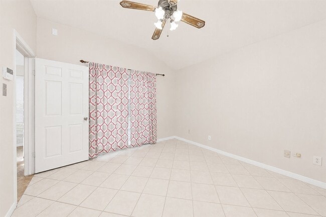 Building Photo - 7518 Alcomita Dr