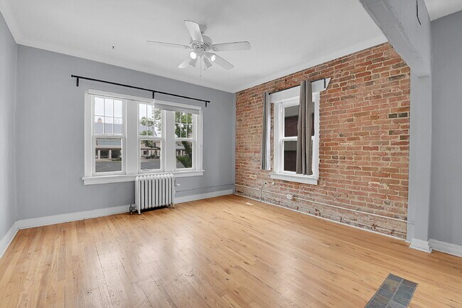 Foto del edificio - $1,500.00 - 1 Bed, 1 Bath, Condo in Denver...