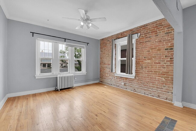 Building Photo - $1,500.00 - 1 Bed, 1 Bath, Condo in Denver...
