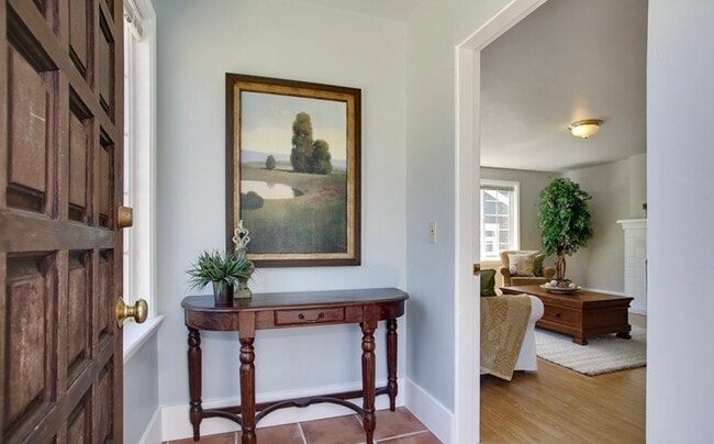 Foto del edificio - 7555 17th Ave NW