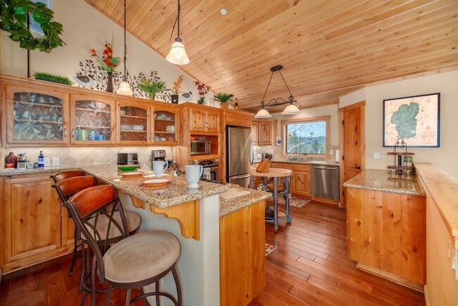 Foto del edificio - 985 Forest Mountain Dr