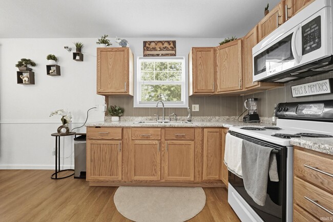 Foto del edificio - 4953 Lahmeyer Rd