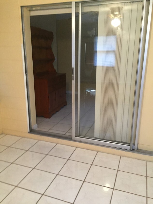 Foto del edificio - 3447 40th Ln N