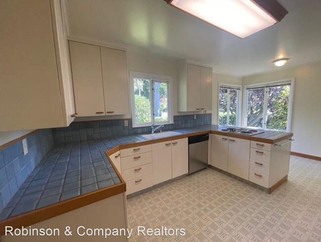 Building Photo - 3 br, 2.5 bath House - 1750 Stanford Avenue