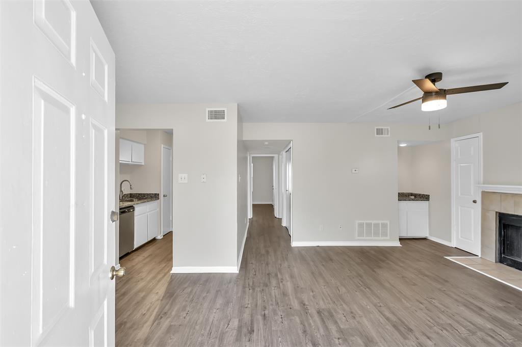 Foto principal - 900 Holly Dr