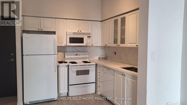 Building Photo - 410 Queens Quay W