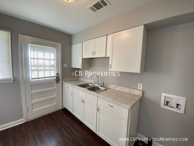 Photo - 1190 Inman Cove House