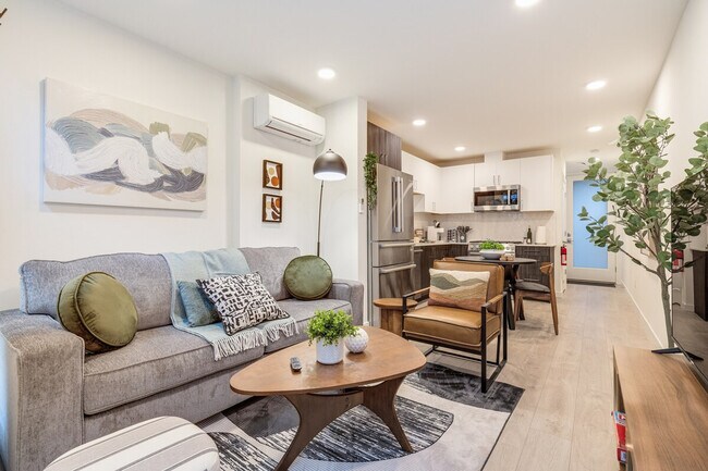 Foto del edificio - 1433 E Howell St