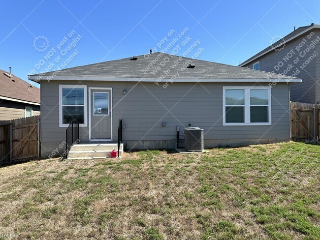 Foto del edificio - 3 br, 2 bath House - 3527 Andromeda Way