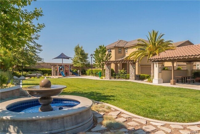 Foto del edificio - 663 Huron Pl