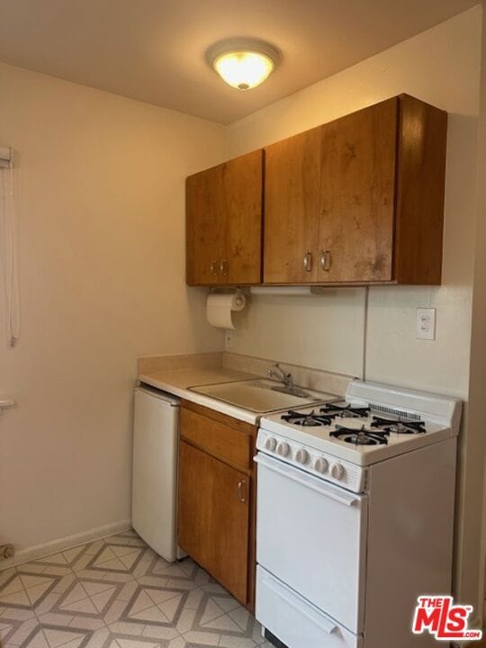 Building Photo - 517 Orlando Ave