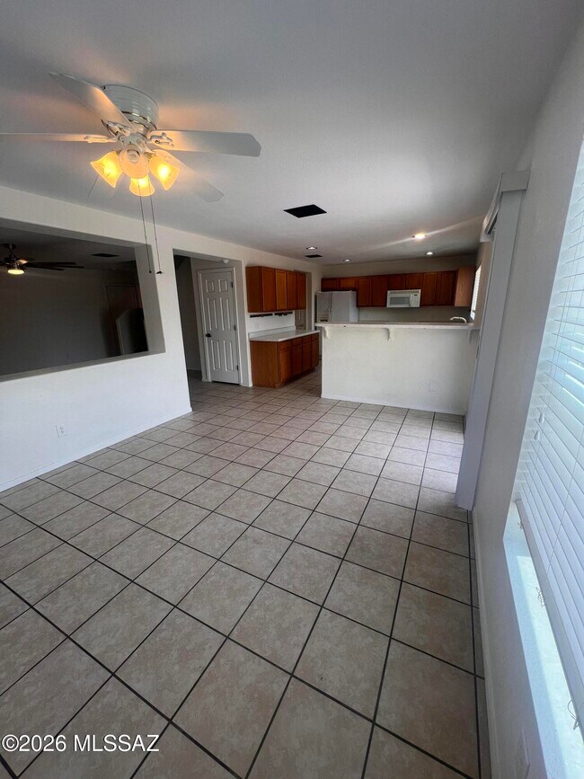 Foto del edificio - 6110 S Earp Wash Ln