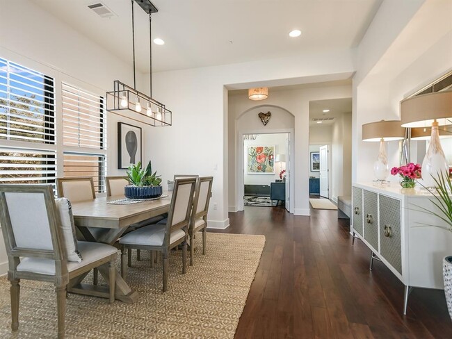 Foto del edificio - 8200 Southwest Pkwy