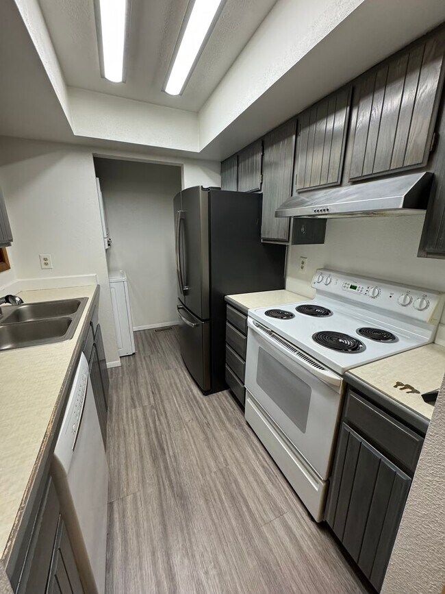 Foto del edificio - 7202 Foxridge Cir